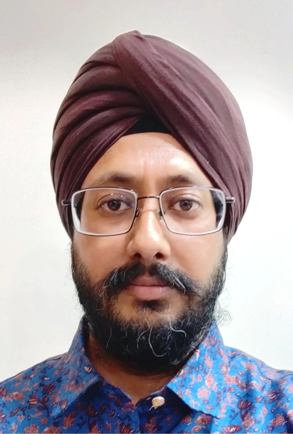 Dr. H.S. Bakshi —  Family Physician and Child Care in Agra